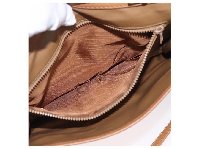 Céline Borsa a Spalla in Tela Macadam CELINE in Pelle PVC Beige Oro Auth 173484 D'oro - vista 22
