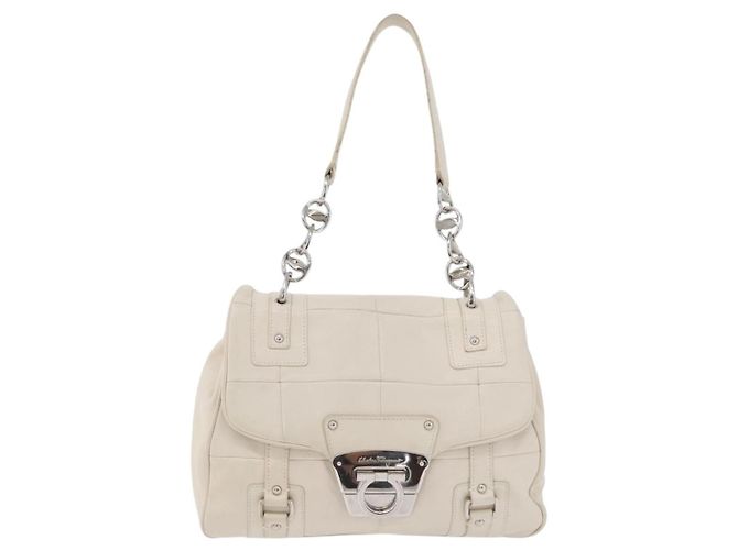 Borsa a mano One Belt in pelle bianca e argento di Salvatore Ferragamo Auth am10782 Bianco - vista 13