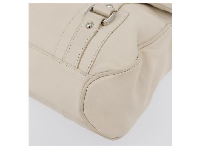 Borsa a mano One Belt in pelle bianca e argento di Salvatore Ferragamo Auth am10782 Bianco - vista 16