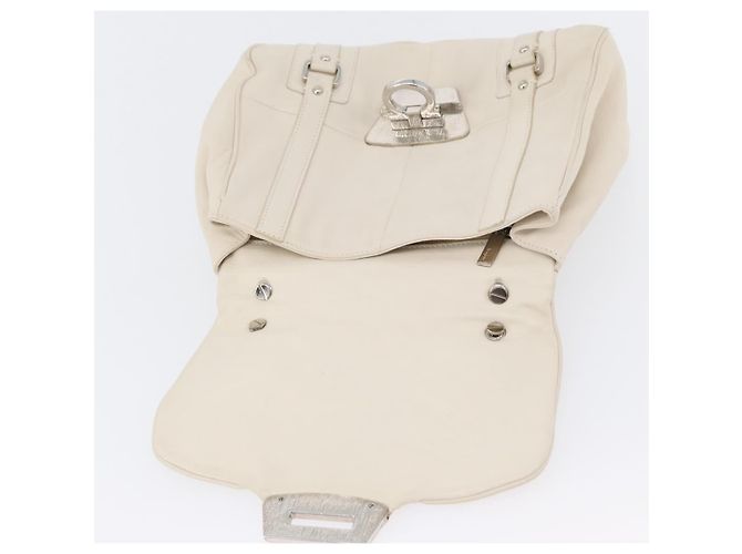 Borsa a mano One Belt in pelle bianca e argento di Salvatore Ferragamo Auth am10782 Bianco - vista 20