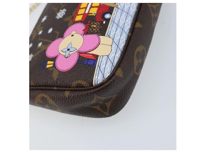 LOUIS VUITTON Monogram Vivienne Mini Pochette Accessori M80863 LV Auth 173263SAM Monogramma - vista 15
