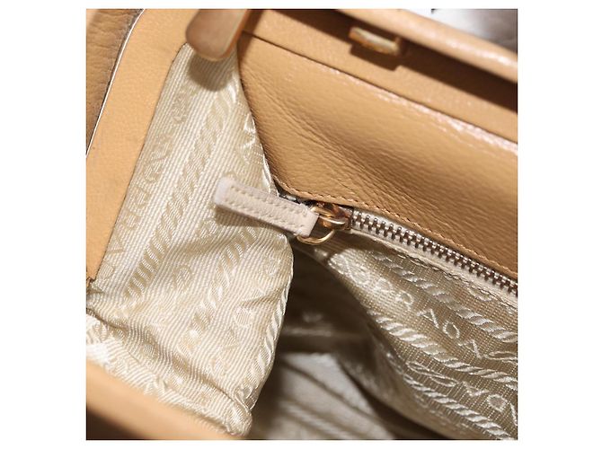 PRADA Borsa a mano in pelle beige dorato Auth 172291 D'oro - vista 22