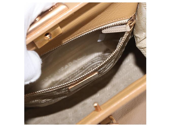PRADA Borsa a mano in pelle beige dorato Auth 172291 D'oro - vista 23