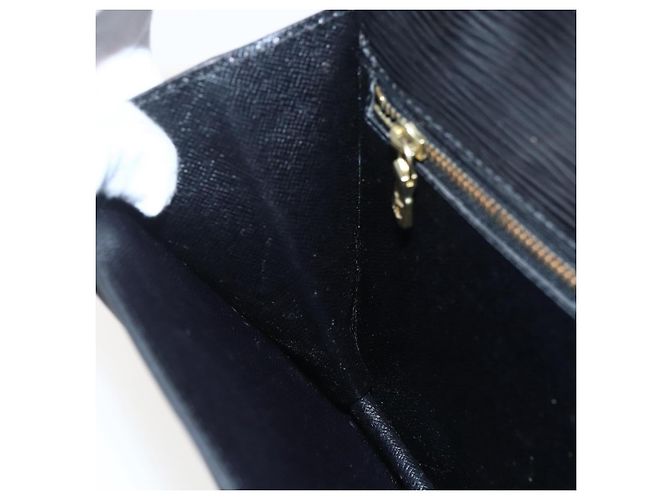 LOUIS VUITTON Epi Serie Dragonne Clutch Bag Nero M52612 LV Auth ep13469 - vista 20
