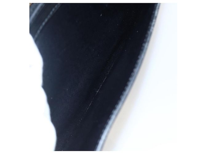 LOUIS VUITTON Epi Serie Dragonne Clutch Bag Nero M52612 LV Auth ep13469 - vista 22