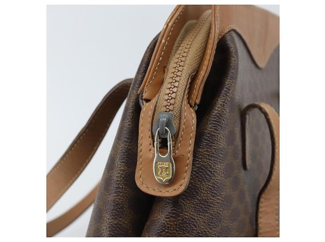 Céline Borsa a mano in tela Macadam CELINE in pelle PVC marrone e oro Auth 172241 D'oro - vista 18