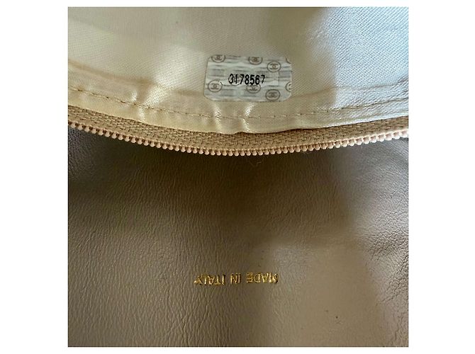 Camera Borsa a tracolla in caviar Chanel Beige - vista 16