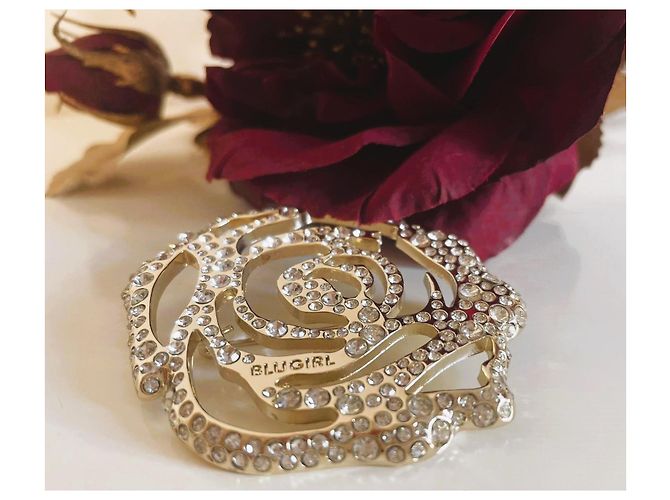 Bellissima spilla Blugirl di BLUMARINE a forma di rosa con cristalli Bianco D'oro - vista 2