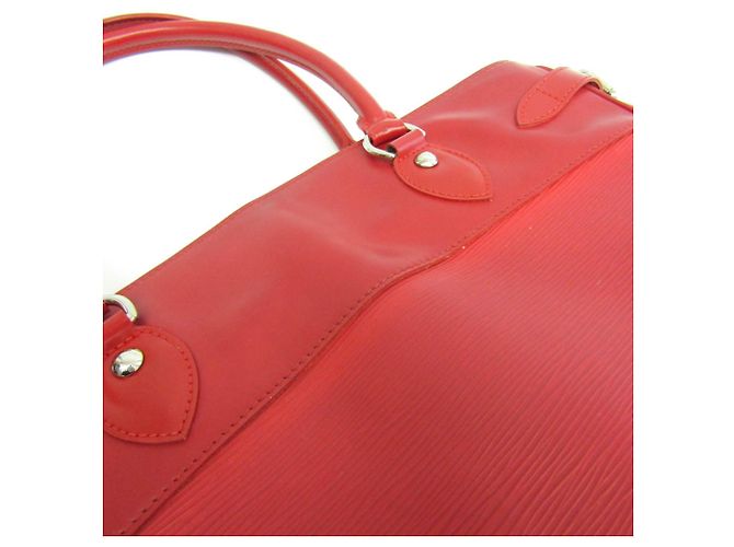 Bolso Louis Vuitton Epi Passy GM en Rouge Roja - vista 8