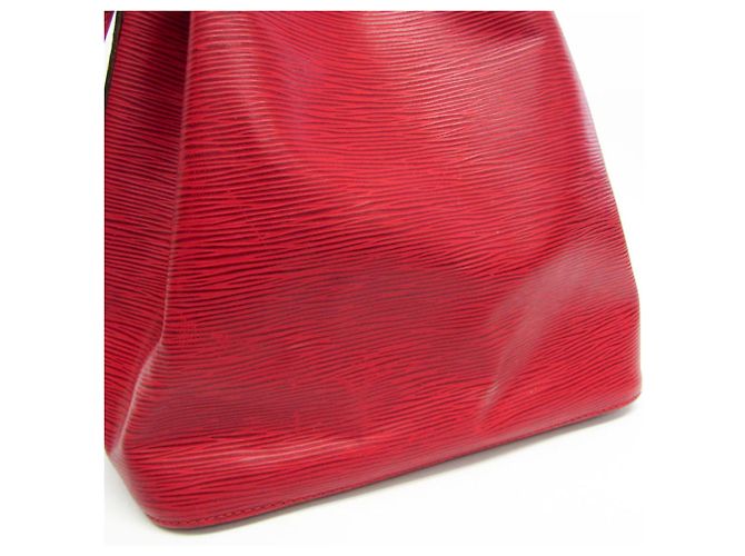 Noe Borsa a Spalla Louis Vuitton Epi Petit Noé M44107 Rosso - vista 10