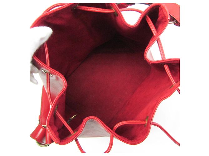 Noe Borsa a Spalla Louis Vuitton Epi Petit Noé M44107 Rosso - vista 3