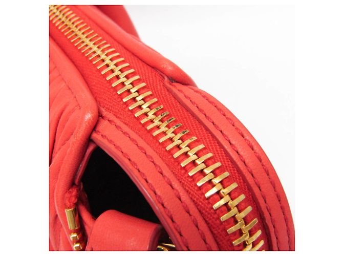 Borsa in pelle Matelassé Miu Miu in rosa salmone - vista 13