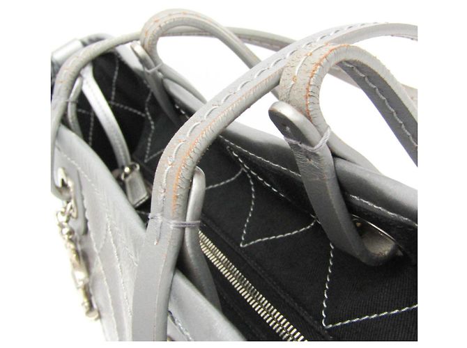 Bolso tote de piel de ternera plateada Chanel On the Road Plata - vista 7