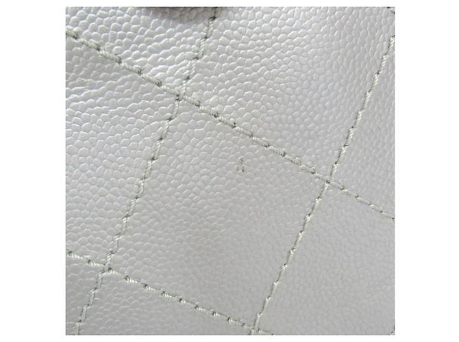 Bolso tote de piel de ternera plateada Chanel On the Road Plata - vista 8