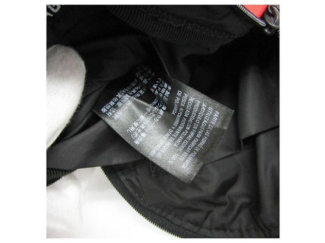 Everyday Pochette e borsa a spalla in nylon Balenciaga Explorer 656060 Nero Rosso - vista 11