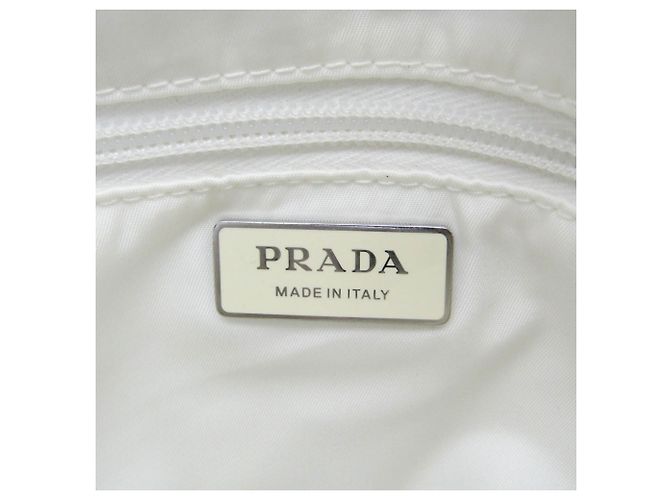 Borsa a Spalla Imbottita in Re-Nylon Prada Nero Bianco - vista 14