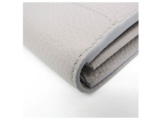 Cartera Taurillon Capucines M80928 de Louis Vuitton Gris - vista 7
