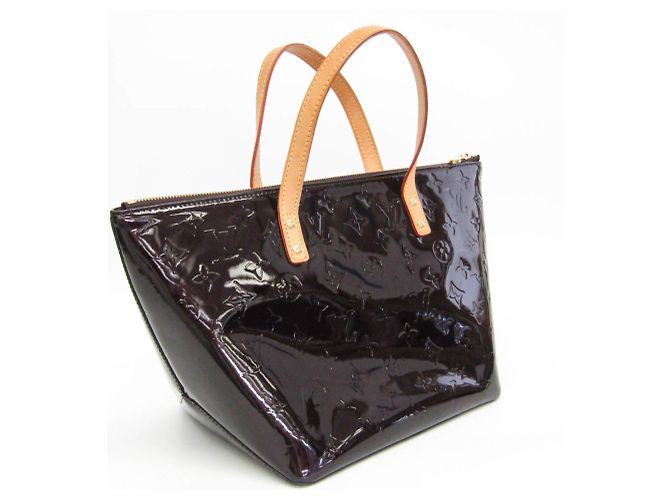 Borsa Louis Vuitton Monogram Vernis Bellevue PM in Amarante Bordò - vista 8