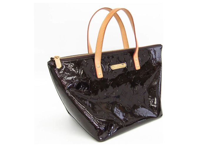 Borsa Louis Vuitton Monogram Vernis Bellevue PM in Amarante Bordò - vista 9