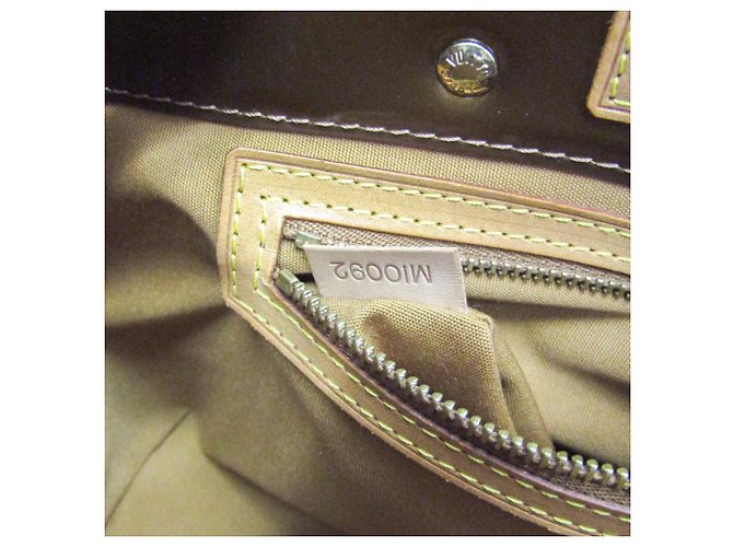 Borsa Louis Vuitton Monogram Vernis Reade PM Bronzo - vista 16