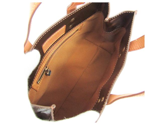 Borsa Louis Vuitton Monogram Vernis Reade PM Bronzo - vista 3