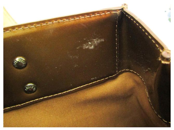 Borsa Louis Vuitton Monogram Vernis Reade MM Bronzo - vista 15