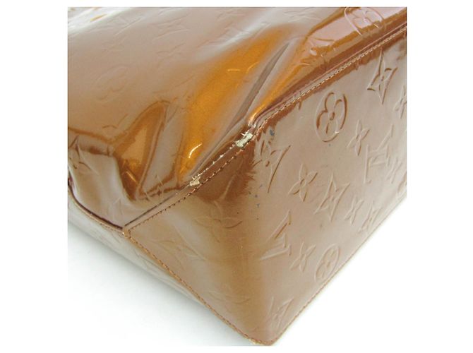 Borsa Louis Vuitton Monogram Vernis Reade MM Bronzo - vista 4