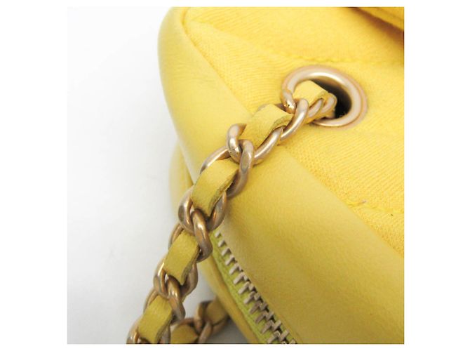 Borsa a Spalla Gialla Chanel Chevron V-stitch Giallo - vista 12