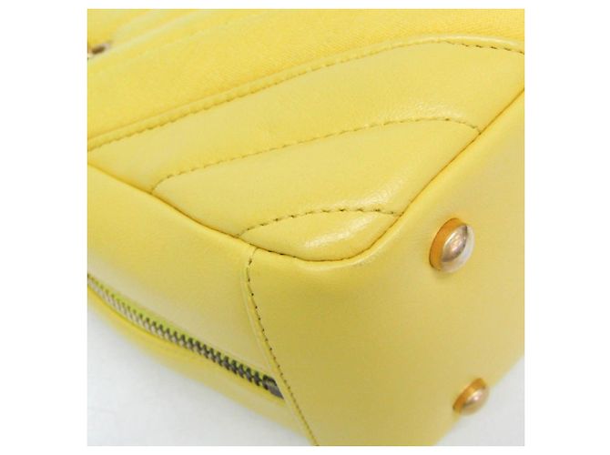 Borsa a Spalla Gialla Chanel Chevron V-stitch Giallo - vista 5