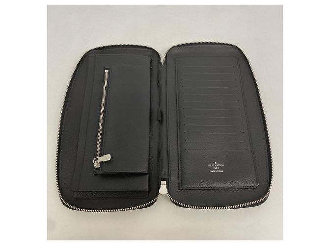 Louis Vuitton Taiga Organizer Long Wallet Grey - view 3