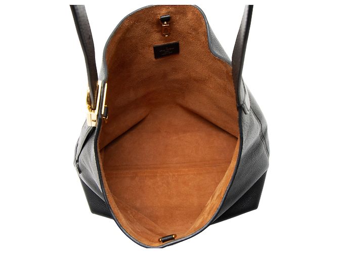 Hobo Low Key MM in Pelle di Vitello Louis Vuitton Nero - vista 6