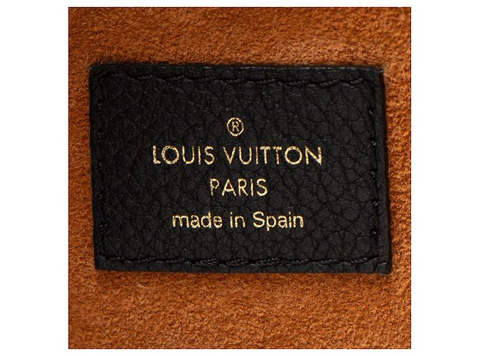 Hobo Low Key MM in Pelle di Vitello Louis Vuitton Nero - vista 7
