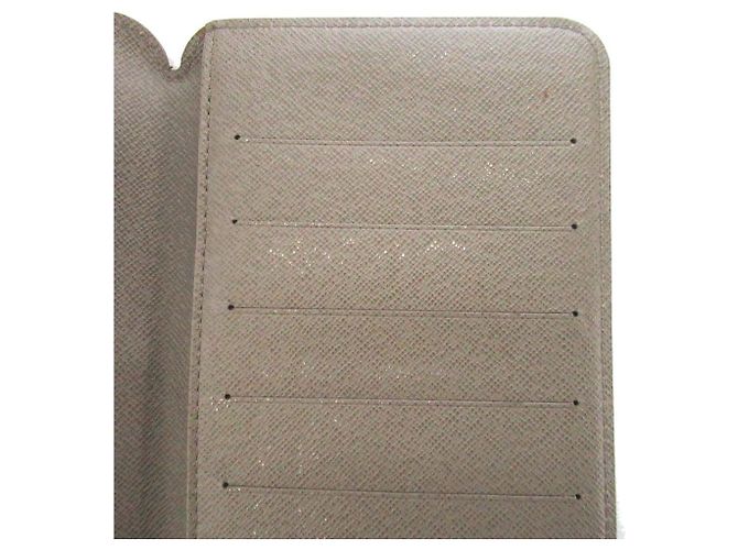 Louis Vuitton Damier Geant Multi Pass Case Green - view 9