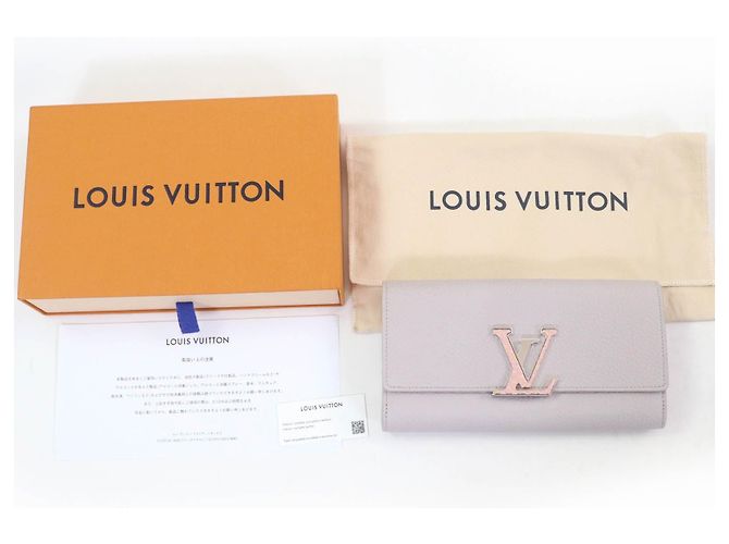 Louis Vuitton Portefeuille Capucines aus Pythonleder Grau - Ansicht 2