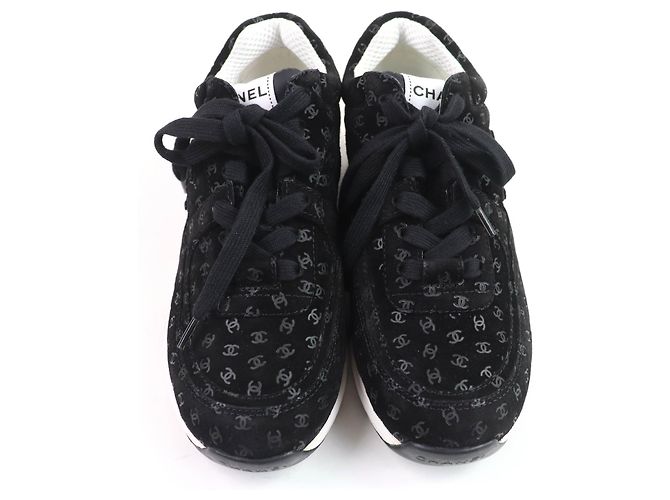 Timeless Chanel Wildleder-Sneaker Schwarz - Ansicht 4