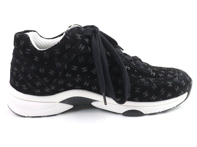 Timeless Chanel Wildleder-Sneaker Schwarz - Ansicht 6