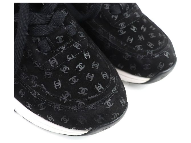 Timeless Chanel Wildleder-Sneaker Schwarz - Ansicht 8