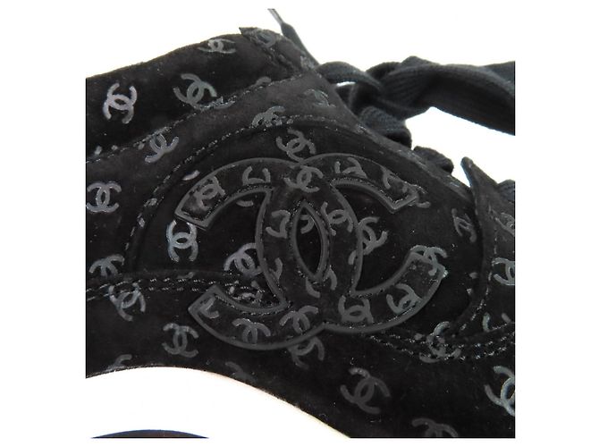 Timeless Chanel Wildleder-Sneaker Schwarz - Ansicht 9