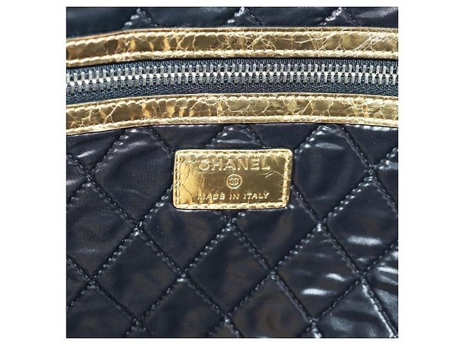 Chanel Feminine Crinkled Leather Medium D'oro - vista 6