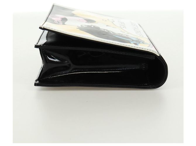 Chanel Apenas uma Gota de No.5 Clutch Comic Coco em Couro Sintético Multicor - vista 4
