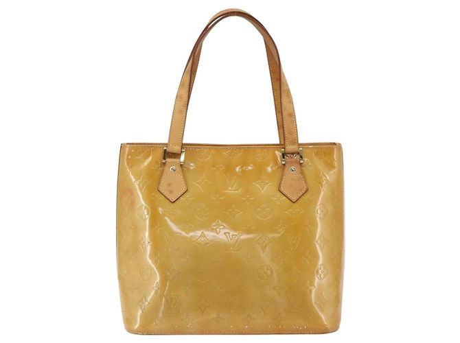 Louis Vuitton Houston Monogram Vernis Beige - vista 2