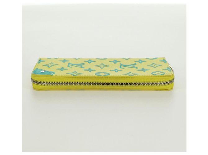 Cartera Vertical Zippy Playground LOUIS VUITTON Amarilla M82005 Auth 171843M Amarillo - vista 3