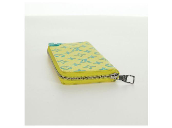 Cartera Vertical Zippy Playground LOUIS VUITTON Amarilla M82005 Auth 171843M Amarillo - vista 5