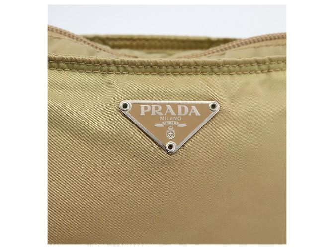Borsa a Spalla Prada Nylon Beige Auth 171312 - vista 18