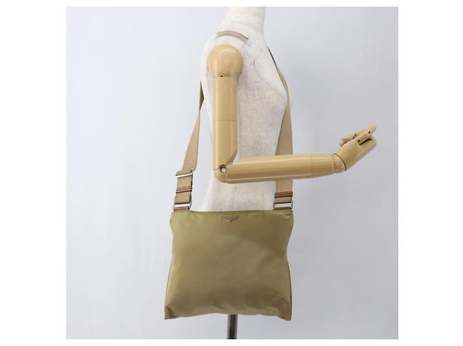 Borsa a Spalla Prada Nylon Beige Auth 171312 - vista 22