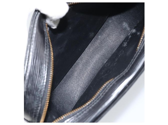 LOUIS VUITTON Bolsa de Ombro Epi Jeune Fille MM Preta M52152 LV Auth BA10442 Preto - vista 10