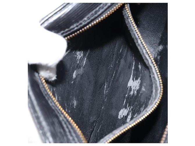 LOUIS VUITTON Bolsa de Ombro Epi Jeune Fille MM Preta M52152 LV Auth BA10442 Preto - vista 11