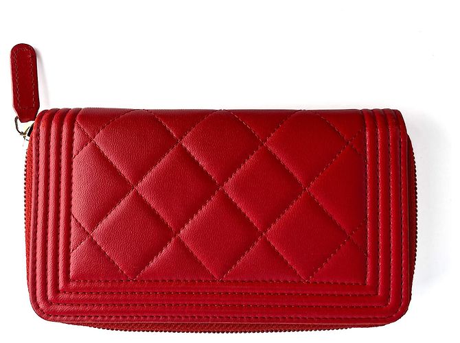 Chanel Boy Lambskin Leather Matelassè Zip Wallet Raspberry Red - view 4
