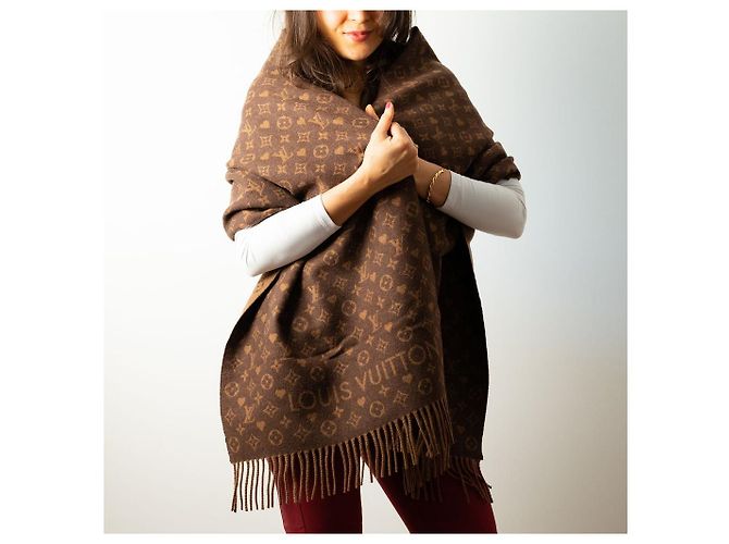 Louis Vuitton Sciarpa reversibile in cashmere Monogram Game On Marrone - vista 4