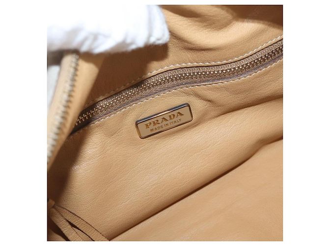 Borsa a Spalla PRADA in Pelle Marrone Oro Auth 172272 D'oro - vista 18